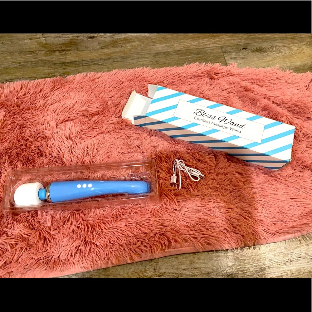 B. O. B. Wireless message wand